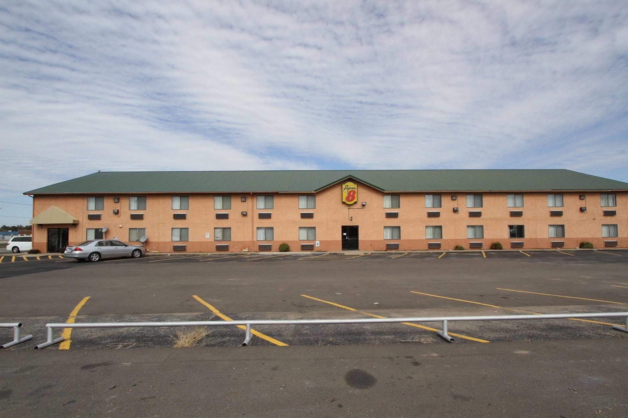 Quality Inn Russell Exterior foto